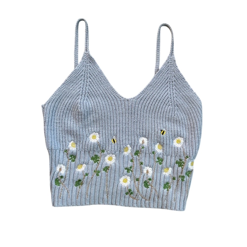 Cider Blue Embroidered Daisy & Bumblebee Knit Crop Tank Top Size L